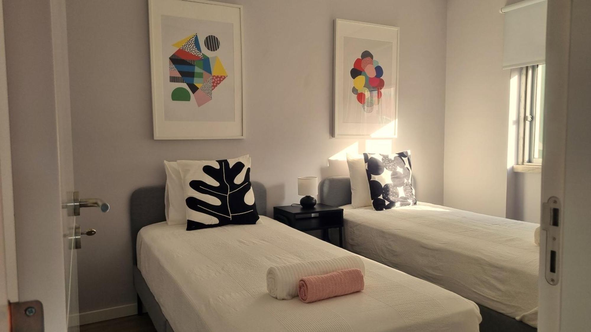 Afonso Galo Guest Apartments IV Almada Eksteriør billede